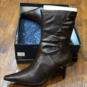 Ashley Judd boots